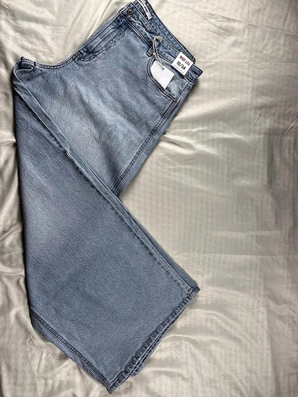 Celebrity Pink Wide Leg Jeans Blue Waist 19/34 NWT